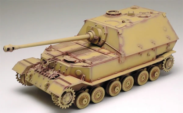 Tamiya 87160 Fine Surface Primer L Oxide Red (180ml Spray) 5 Tamiya 87160 Fine Surface Primer L Oxide Red (180ml Spray) - Image 3